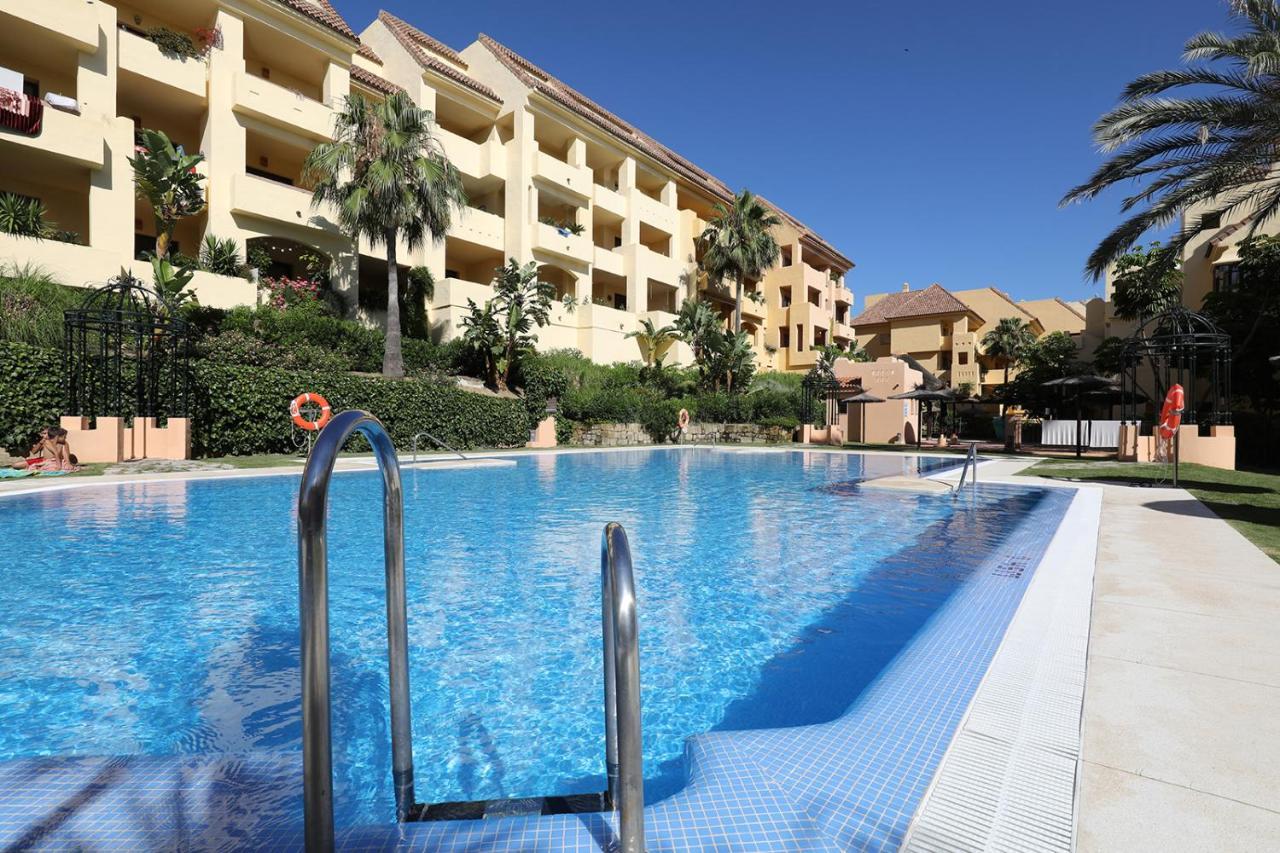 Duquesa Village Apartment - 2 Bed/2 Bath Apartment With Panoramic Sea Views Манилва Экстерьер фото